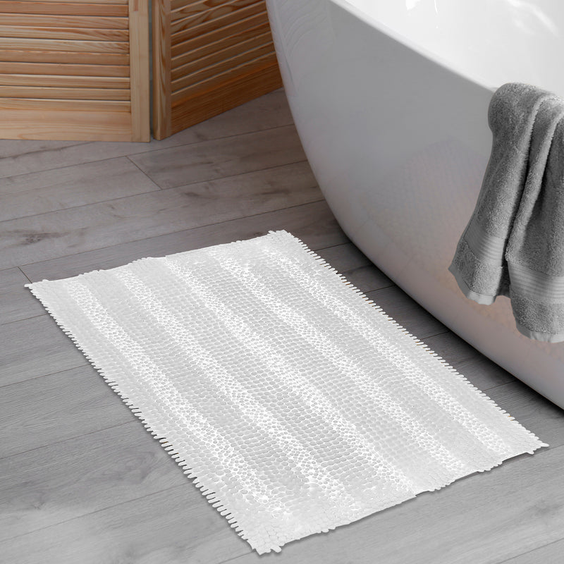 Solid Cheniile Bath Mat 20"X32" White