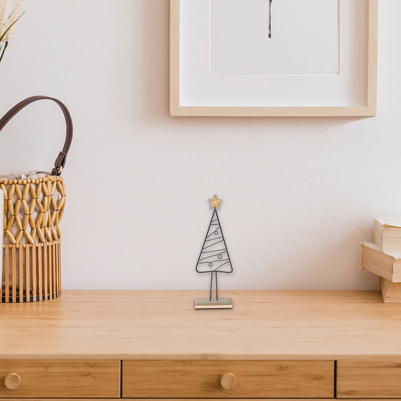 Wire Tree And Star Stand Decor 11.42"