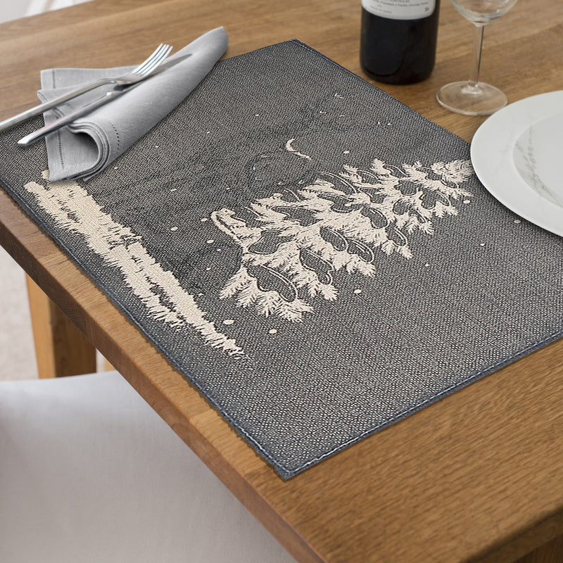 Polyester Placemat Reindeer And Tree - Set of 12