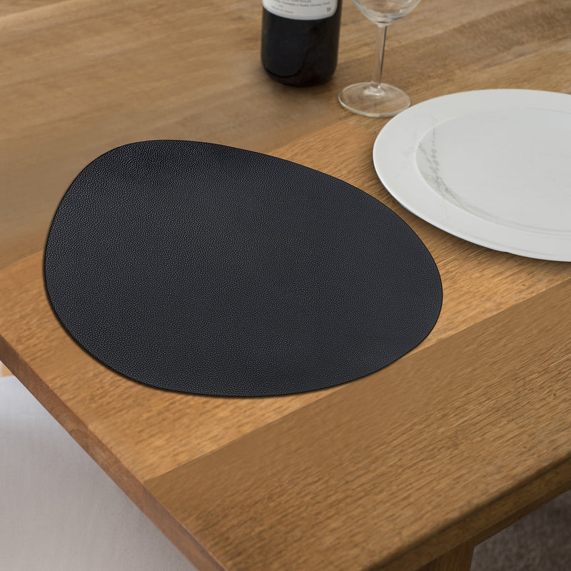 Reversible Pleather Pebble Placemat Black - Set of 12